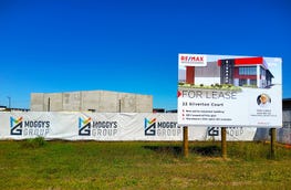 2/22 Silverton Court Paget Qld 4740