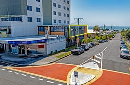 Suite J, 184 Bay Terrace Wynnum Qld 4178