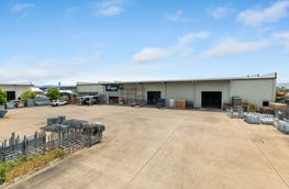 13-17 Crocodile Crescent Mount St John Qld 4818
