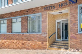 1/6 Burns Crescent Gosford NSW 2250