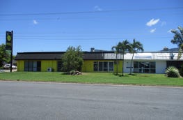 Unit 11, 107-111 Newell Street Bungalow Qld 4870