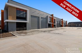 7/30 Faraday Boulevard Cranbourne West Vic 3977