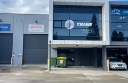 8/2 Indian Drive Keysborough Vic 3173