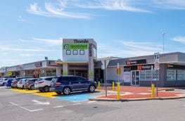 Thornlie Square Shopping Centre 318 Spencer Road Thornlie WA 6108