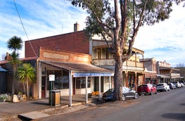 70-72 Mostyn Street Castlemaine Vic 3450