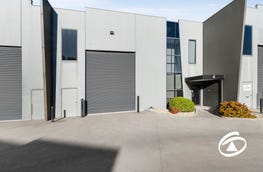 4/7-8 Len Thomas Place Narre Warren Vic 3805