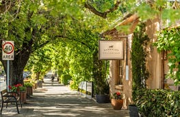 89 Mount Barker Road & 1 Hereford Avenue Hahndorf SA 5245
