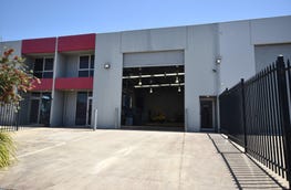 Unit 2, 14 Glenville Drive Melton Vic 3337