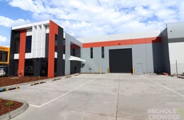 21 Hamersley Drive Clyde North Vic 3978