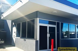 Office, 714 Kingsford Smith Drive Hamilton Qld 4007