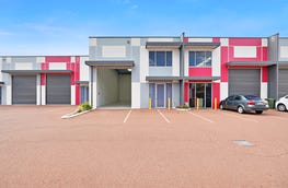 4/45 Barley Place Canning Vale WA 6155