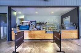 UniSC Arena Cafe, 32 Olympic Way Sippy Downs Qld 4556