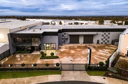 38 Sphinx Way Bibra Lake WA 6163