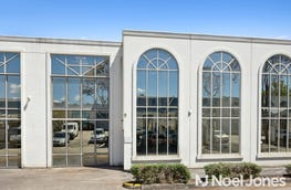 9/18-20 Redland Drive Mitcham Vic 3132