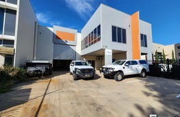 2/30 Ravenhall Way Ravenhall Vic 3023