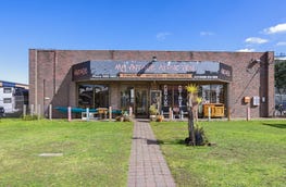 1/2 Newington Avenue Rosebud Vic 3939