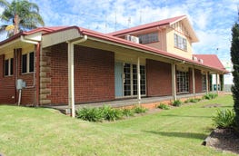 2/17 Kitchener Street East Toowoomba Qld 4350