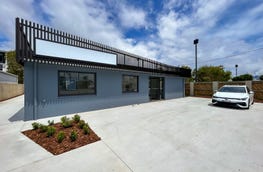 94 Nicklin Way Warana Qld 4575