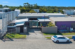 2/8 Daniel Street Caloundra West Qld 4551