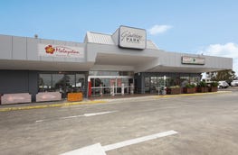 Shop 156C, 8-34 Gladstone Park Drive, Gladstone Park Vic 3043