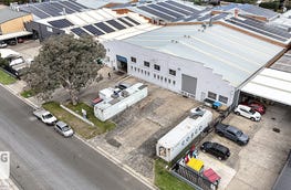 7 Regent Crescent Moorebank NSW 2170