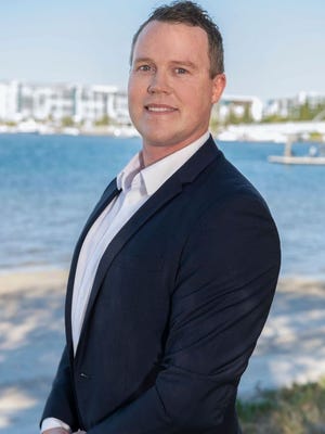 Phillis Real Estate Paradise Point Real Estate Agency Profile