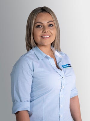 Lauren Carbone - Carbone Realty - NARELLAN 