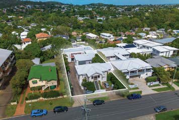 19 Rolle Street Holland Park West, QLD 4121