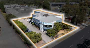 15 Nyadale Drive Scoresby VIC 3179 - Image 1