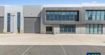 2/39 Ravenhall Way Ravenhall VIC 3023 - Image 1