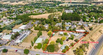 8 Mollison Place Kyneton VIC 3444 - Image 1