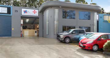 Unit 2, 21-25 Redland Drive Mitcham VIC 3132 - Image 1