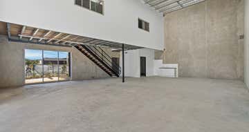 2/31 Warehouse Circuit Yatala QLD 4207 - Image 1