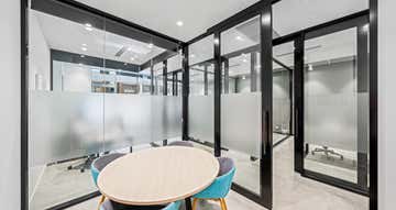 10/220 Varsity Parade Varsity Lakes QLD 4227 - Image 1