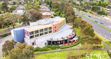 Golden Pebble Hotel, 500 Boronia Rd Wantirna VIC 3152 - Image 1
