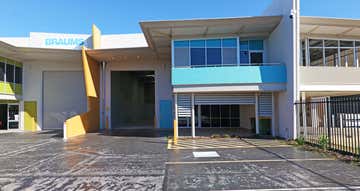 2/28 Horus Bend Bibra Lake WA 6163 - Image 1