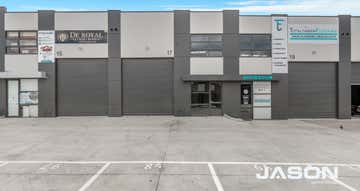 17/1-12 Buys Court Derrimut VIC 3026 - Image 1