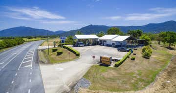 233 Yorkeys Knob Road Yorkeys Knob QLD 4878 - Image 1