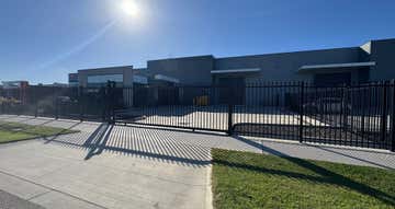 30 Hamersley Drive Clyde North VIC 3978 - Image 1