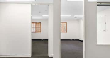 2/128 Bowen Street Spring Hill QLD 4000 - Image 1