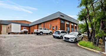 32 Garema Circuit Kingsgrove NSW 2208 - Image 1