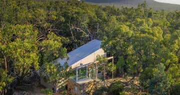 Aquila Eco Lodges, 586 Victoria Valley Road Dunkeld VIC 3294 - Image 1