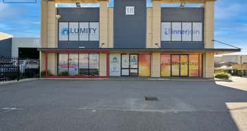 2/18 Blackly Row Cockburn Central WA 6164 - Image 1