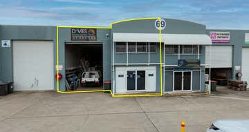 3/69 Secam Street Mansfield QLD 4122 - Image 1