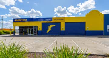 1/2 Pine Street North Ipswich QLD 4305 - Image 1