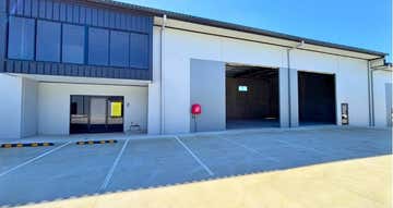 2/72-104 Jardine Drive Redland Bay QLD 4165 - Image 1