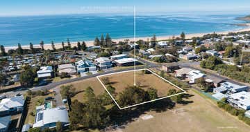 Sea Spray Estate, 64 Anniversary Drive Diamond Beach NSW 2430 - Image 1