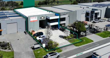 2/66 Peet Street Pakenham VIC 3810 - Image 1