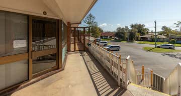 8/13-19 Allen Avenue Forster NSW 2428 - Image 1