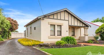10 Crouch Street South Mount Gambier SA 5290 - Image 1